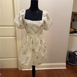 Mi Ami Open Back Floral Puff Sleeve Dress